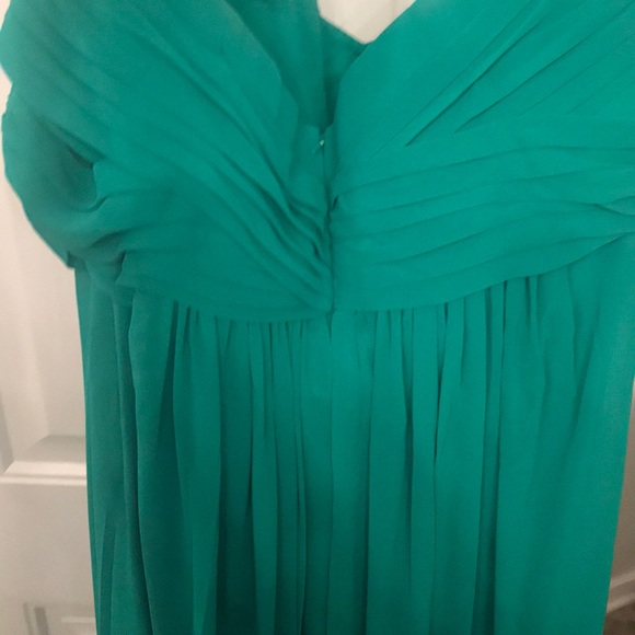 Green Dress - Picture 5 of 7